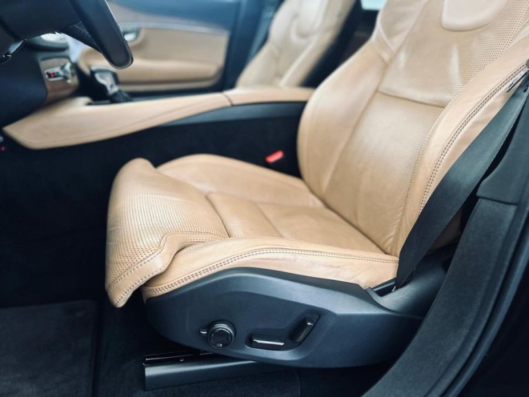 volvo-xc-90-czarne (16)