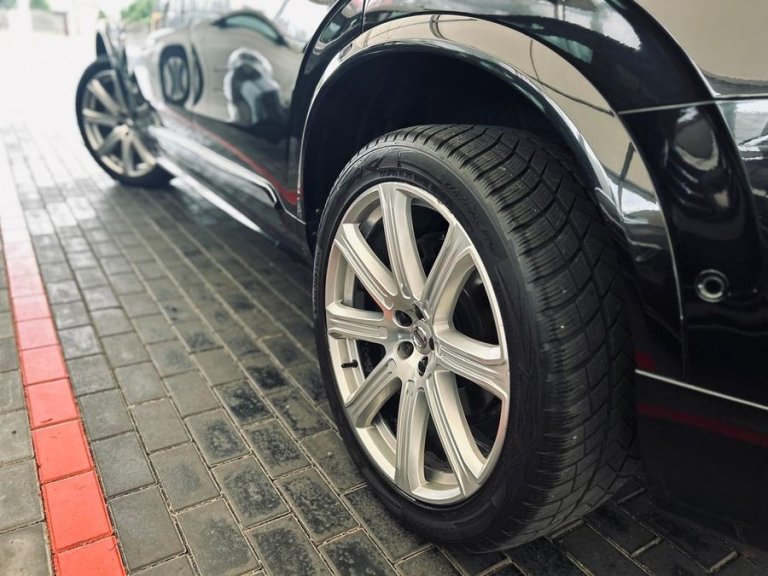volvo-xc-90-czarne (36)