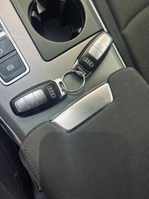 audi a6 kombi czarny-nowe 12