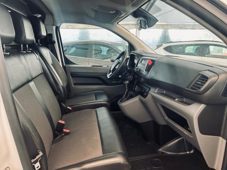 opel vivaro 11