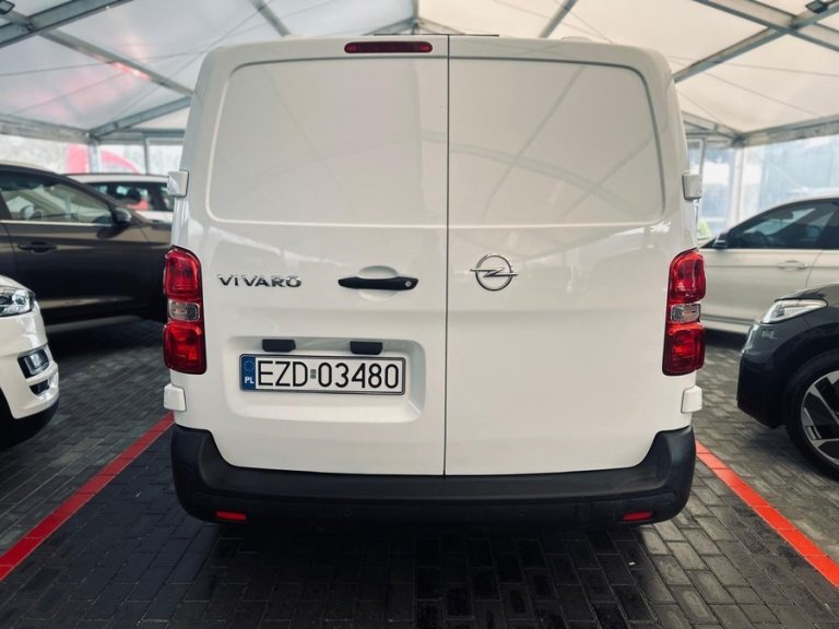 opel vivaro 16