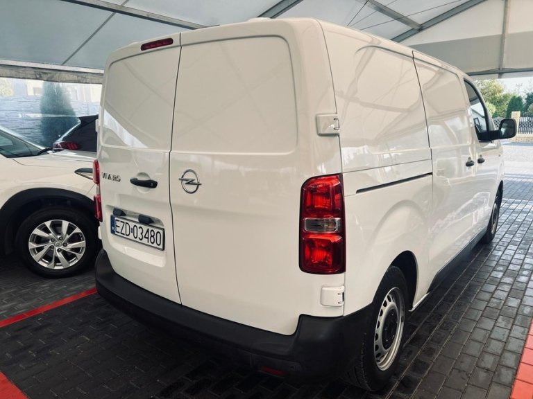 opel vivaro 18