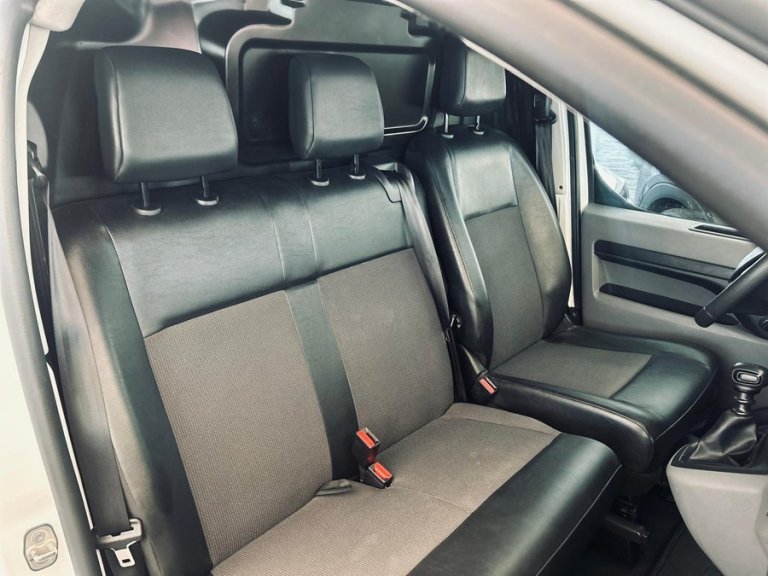 opel vivaro 10