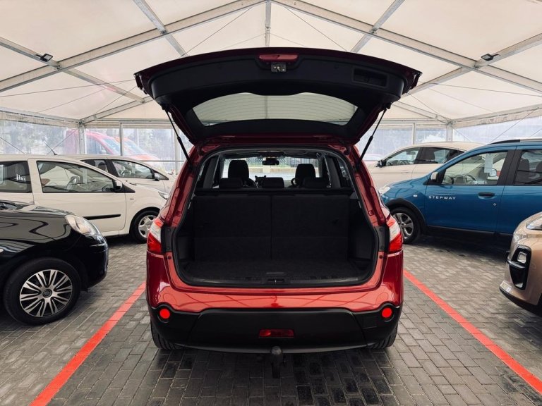 Nissan Qashqai+2 IMG-20250509-WA0017