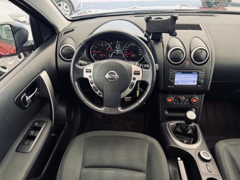 Nissan Qashqai+2 IMG-20250509-WA0056