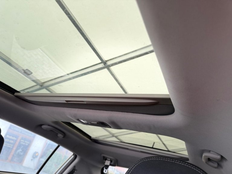 ford s-max img-20250416-wa0138