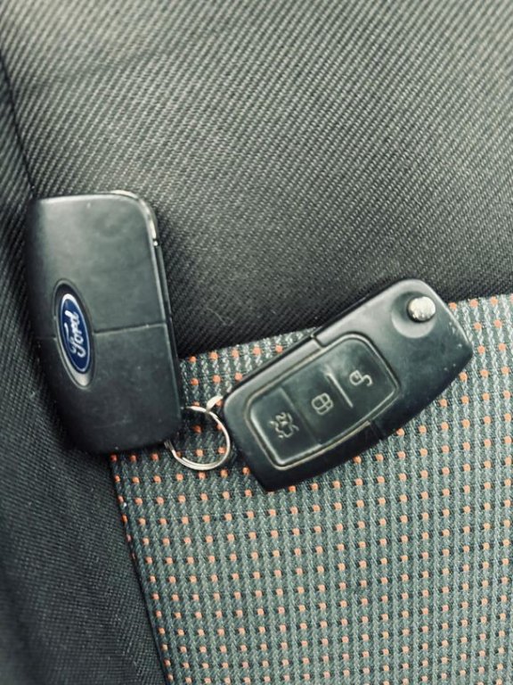 FORD S-MAX IMG-20250709-WA0225
