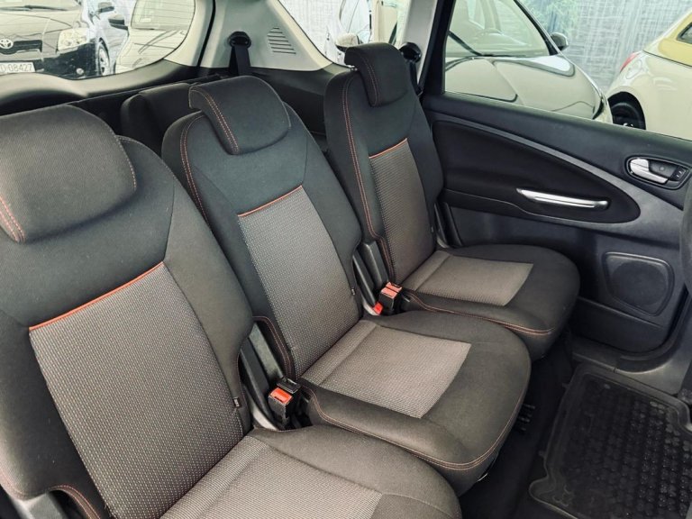 FORD S-MAX IMG-20250709-WA0230