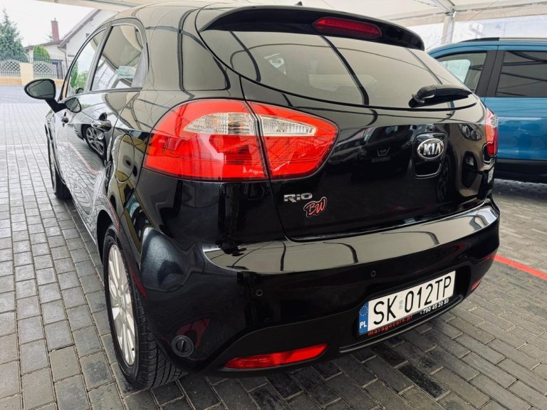 kia rio IMG-20250603-WA0090
