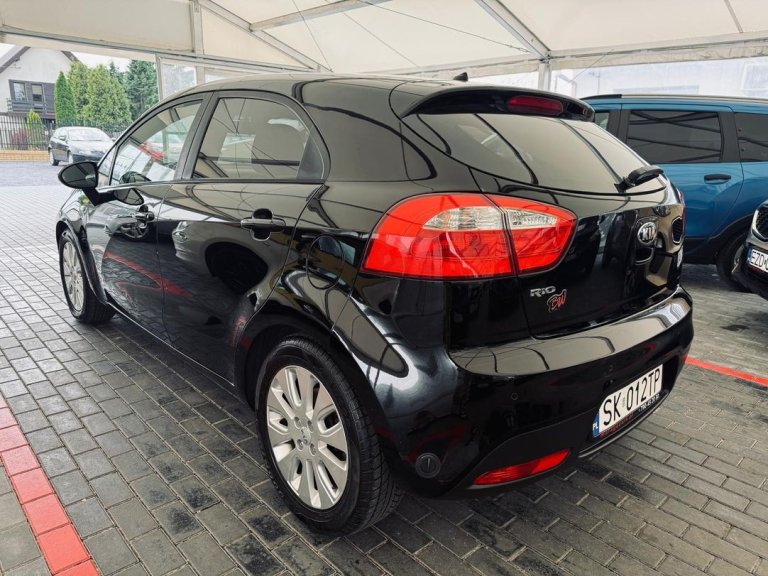 kia rio IMG-20250603-WA0091