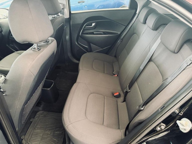 kia rio IMG-20250603-WA0092