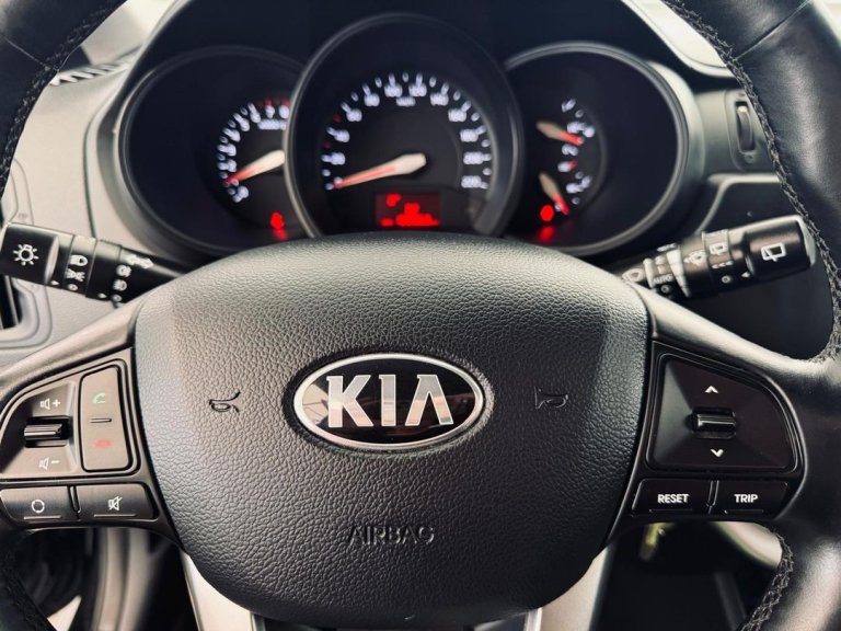 kia rio IMG-20250603-WA0097