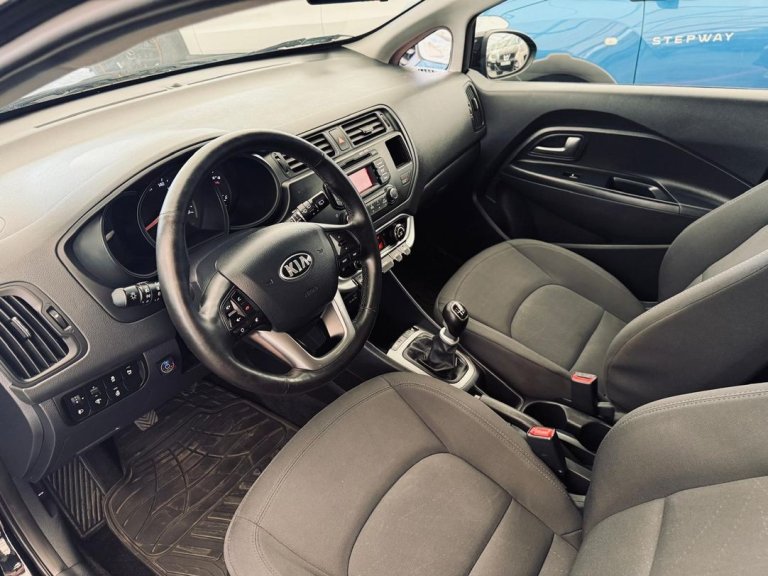 kia rio IMG-20250603-WA0098