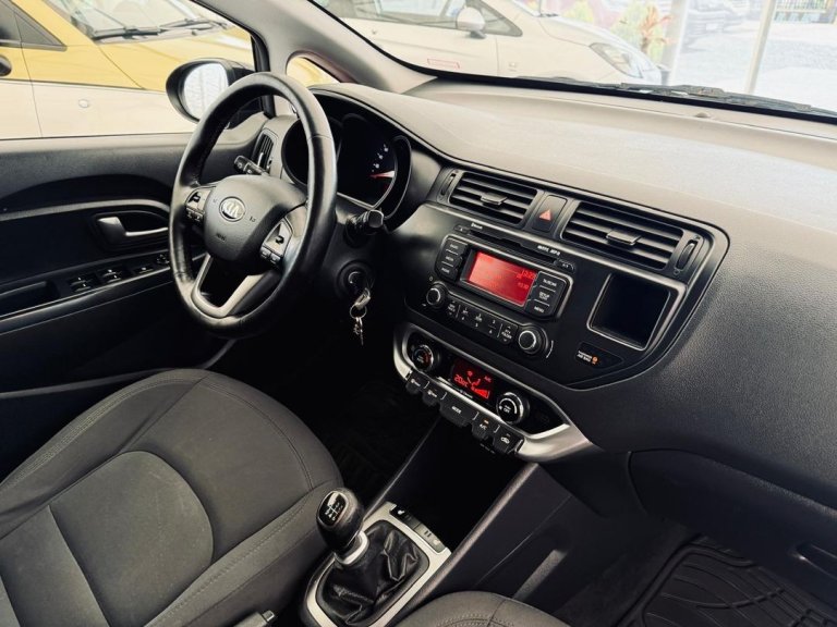 kia rio IMG-20250603-WA0104
