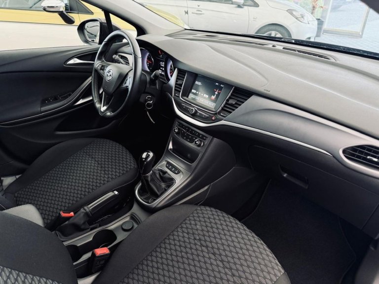 Opel Astra IMG-20250604-WA0014