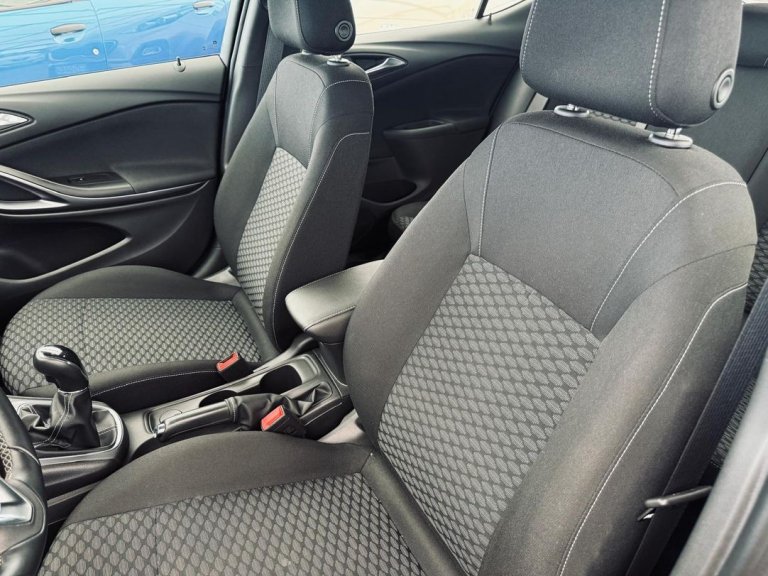 Opel Astra IMG-20250604-WA0005