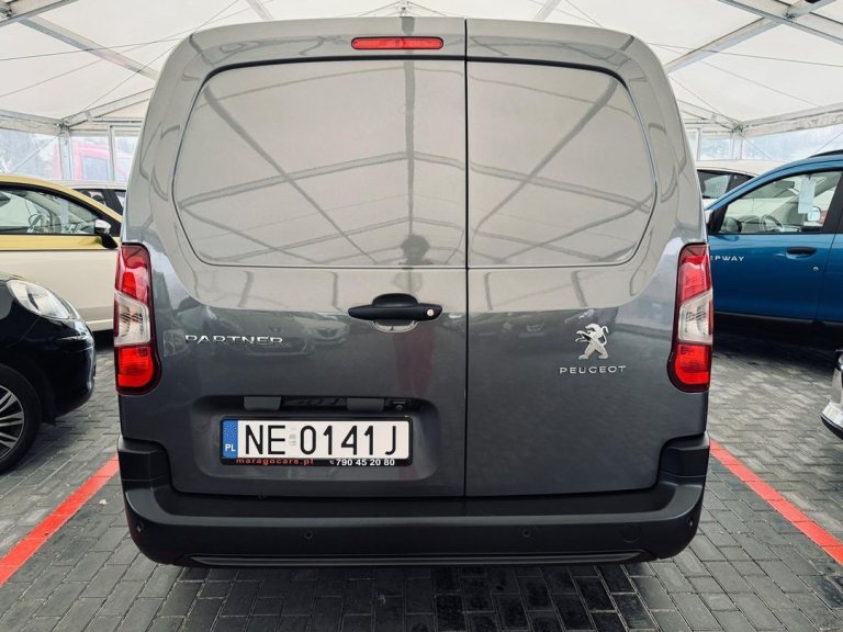 Peugeot Partner 8