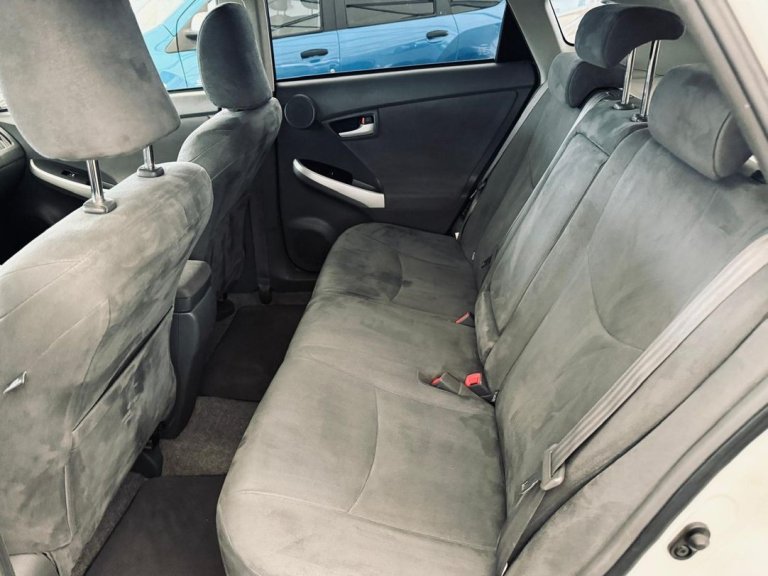 Toyota Prius 16