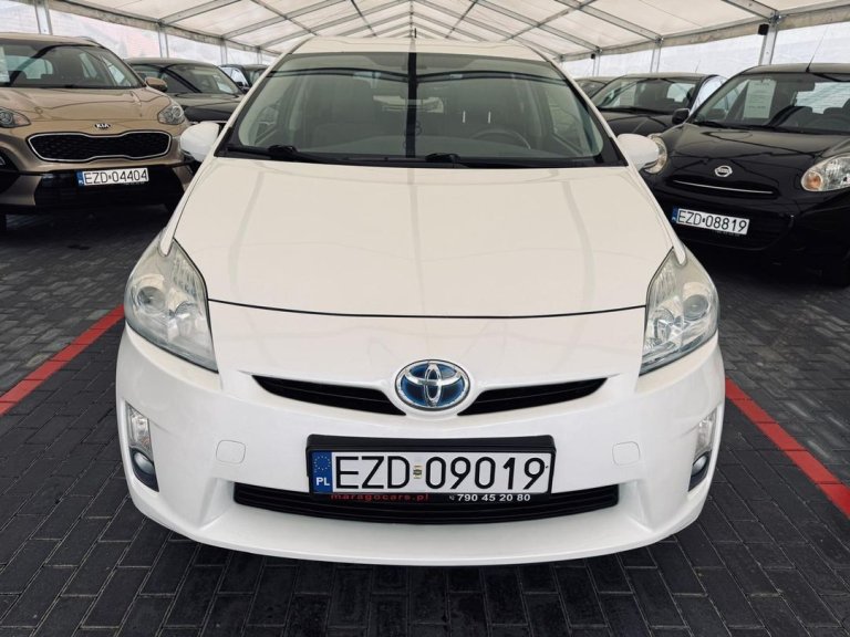 Toyota Prius 24