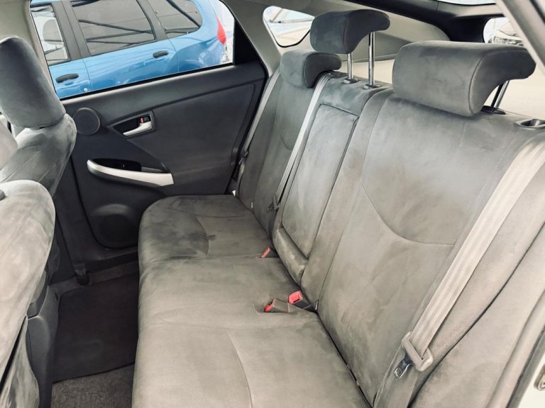 Toyota Prius 32