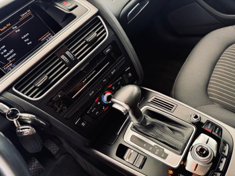 audi-a4-2014 (44)