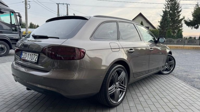 audi-a4-avant-2014 (35)