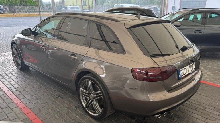audi-a4-avant-2014 (8)
