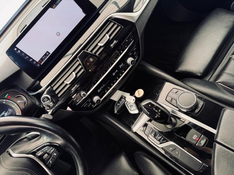 bmw 6gt img-20250603-wa0182