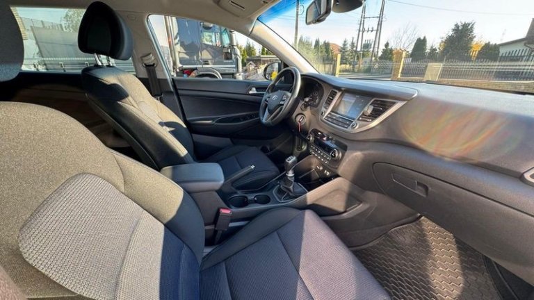 hyundai-tucson-blue-1-6-gdi-2wd-navi (13)