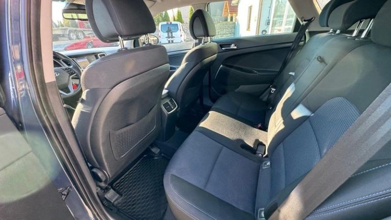 hyundai-tucson-blue-1-6-gdi-2wd-navi (15)