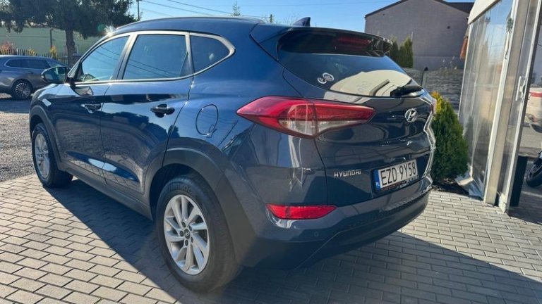 hyundai-tucson-blue-1-6-gdi-2wd-navi (16)