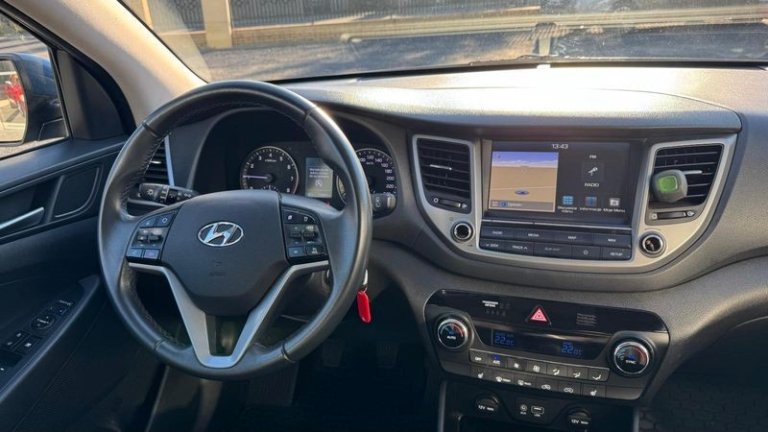 hyundai-tucson-blue-1-6-gdi-2wd-navi (22)