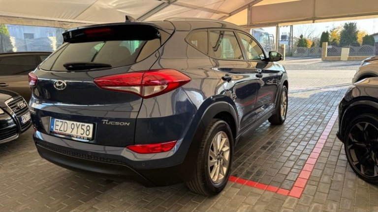 hyundai-tucson-blue-1-6-gdi-2wd-navi (30)