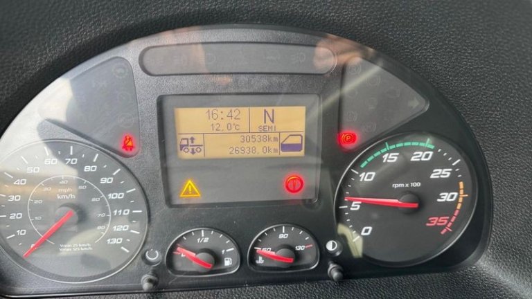 iveco-eurocargo-mli-160e28-p-evie (29)