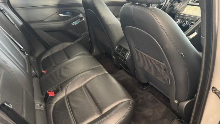 jaguar-e-pace-d180-awd-s-2018 (22)