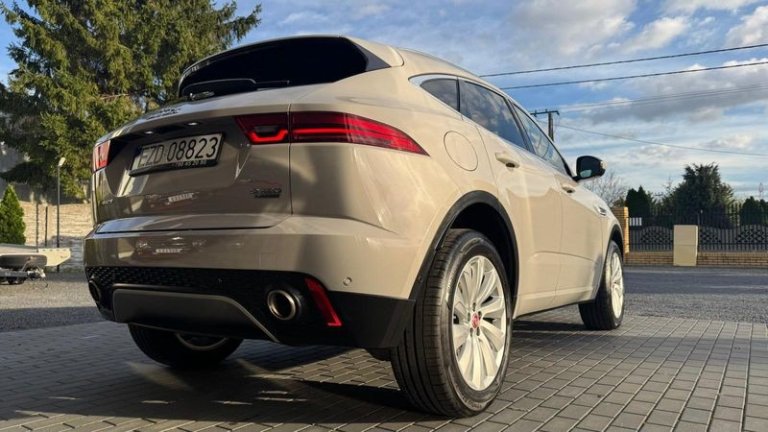 jaguar-e-pace-d180-awd-s-2018 (24)