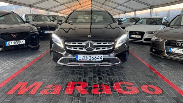 mercedes-benz-gla-12
