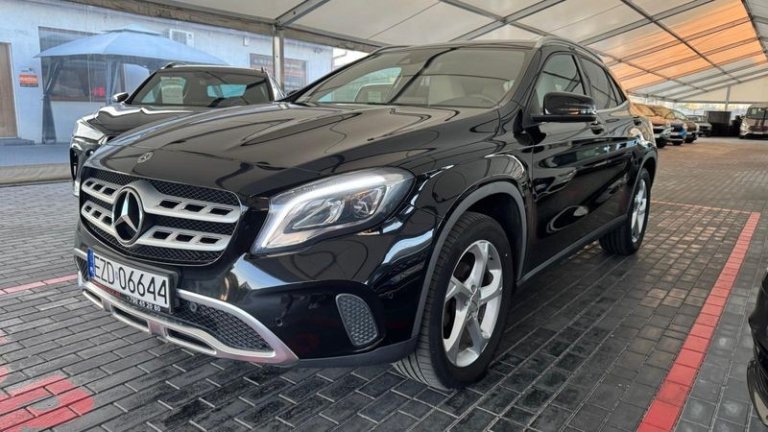 mercedes-benz-gla-14