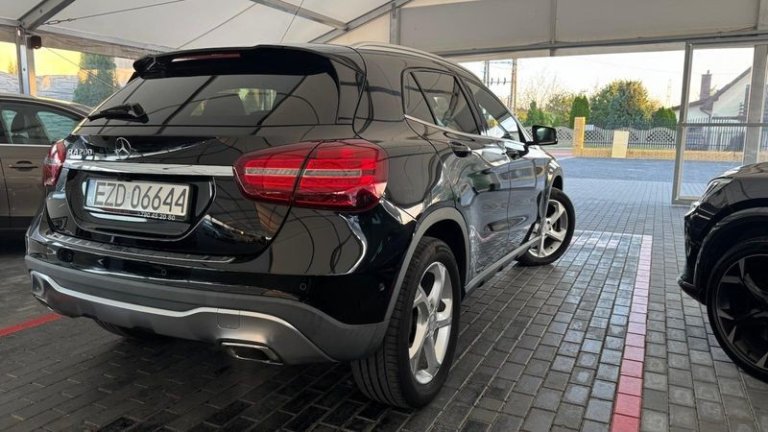 mercedes-benz-gla-29