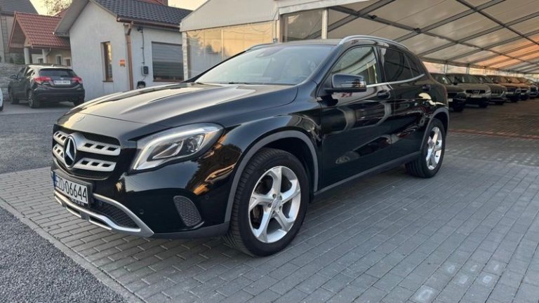 mercedes-benz-gla-3