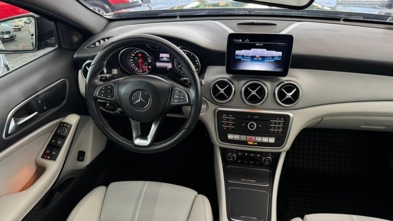 mercedes-benz-gla-35