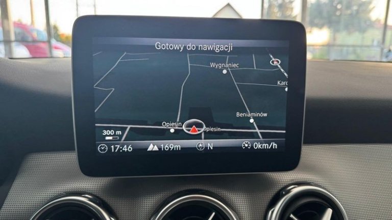 mercedes-benz-gla-36