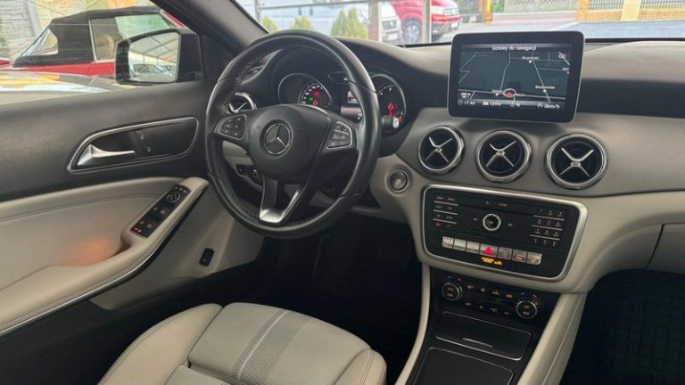 mercedes-benz-gla-38