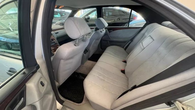 mercedes-benz-klasa-e-1998 (29)