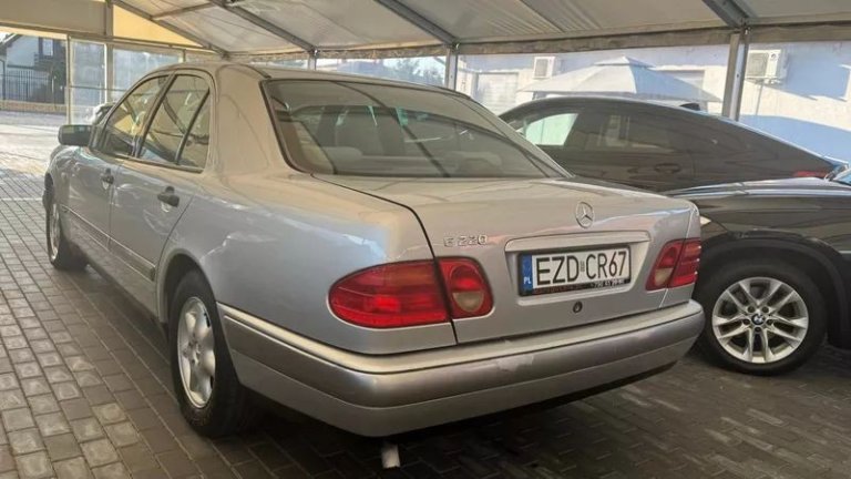 mercedes-benz-klasa-e-1998 (38)