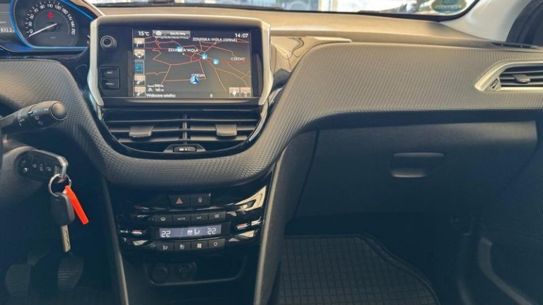 peugeot-2008-120-vti-business-line (39)