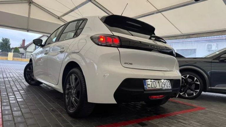 peugeot-208-12-puretech-active-ss (13)