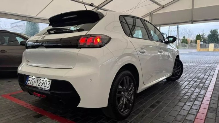 peugeot-208-12-puretech-active-ss (14)