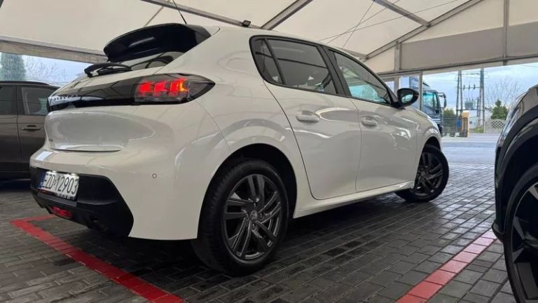 peugeot-208-12-puretech-active-ss (16)