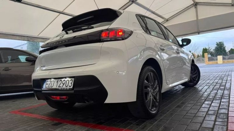 peugeot-208-12-puretech-active-ss (17)